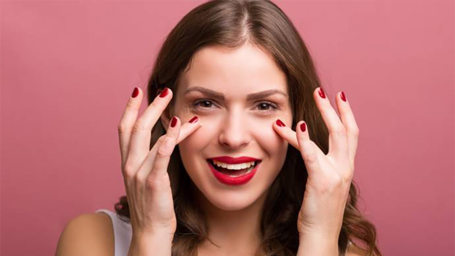 از بین بردن حلقه های سیاه زیر چشم با آلوئه ورا