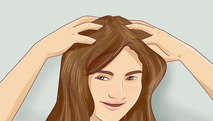 ماساژ پوست سر برای کمک به رشد مو