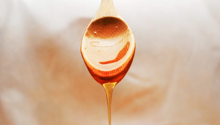 عسل برای پوست چرب