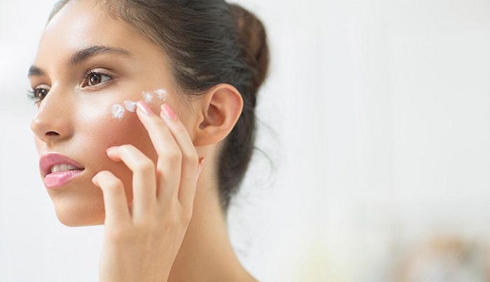 محافظت از سد پوست با استفاده از کرم ضد آفتاب